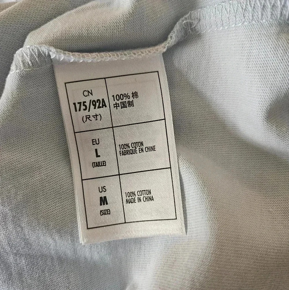 NWT Shanghai Disneyland Resort Mickey Mouse in Corn Costume T-Shirt Medium - Picture 6 of 7